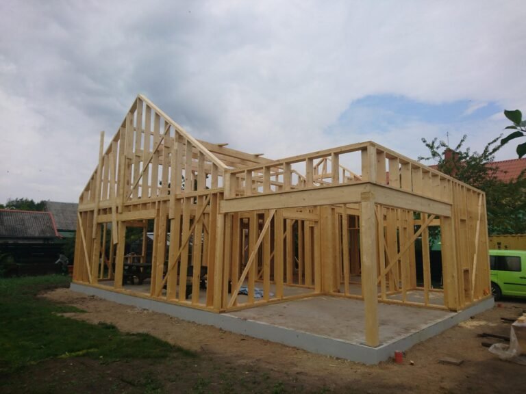 Houtskeletbouw woning met dakconstructie